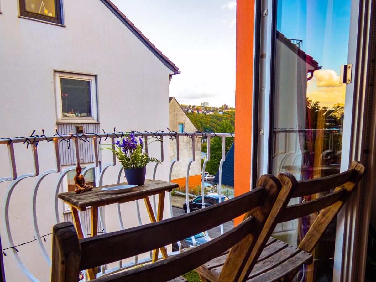 #121 Grosse, Gemuetliche Wohnung In Remscheid-City Exterior photo